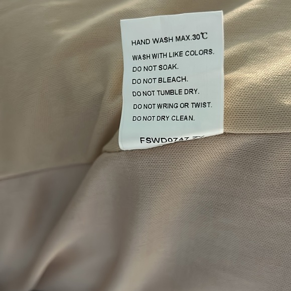 NWOT SHEIN (FAERIESTY - XL) Formal Floral Sequence Gown - Picture 12 of 14